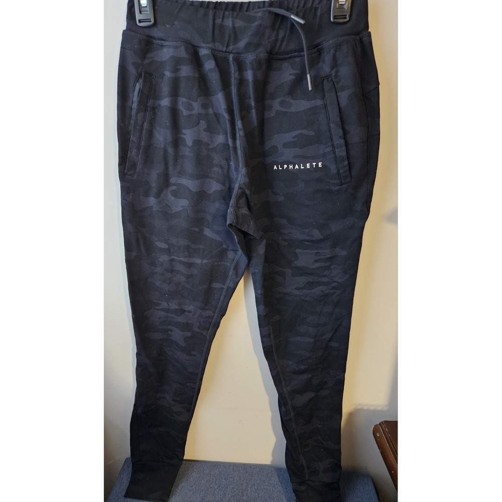 Alphalete Premium Black-on-Black Camo Performance‎ Joggers Stretch Tapered Sz S